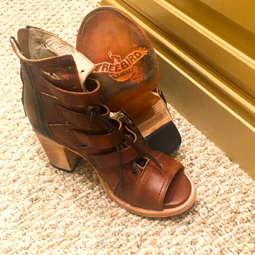 FREEBIRD BOOTS Size 9 excellent condition